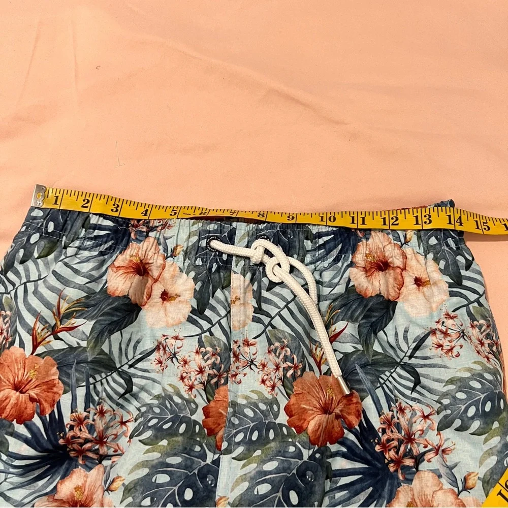Franks Maui Sky Floral Print Mid Length Swim Trunks Lightweight Quick Dry Size M
